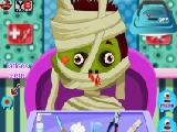 Play Crazy monster doctor now