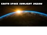 Spielen Earth space sunlight jigsaw now